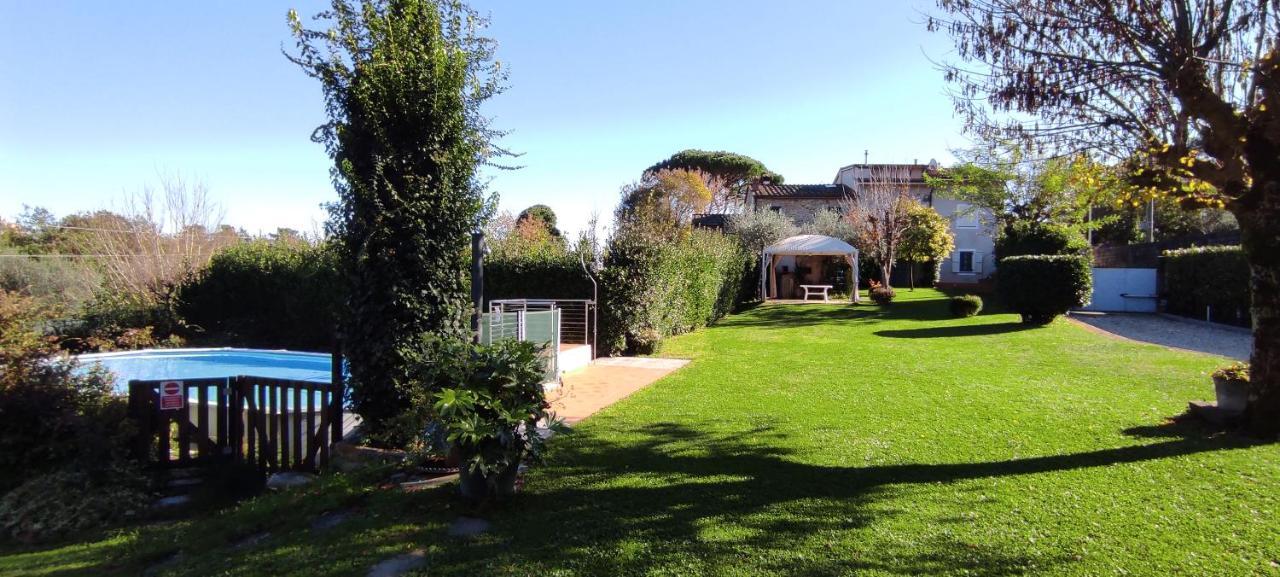 Casa Del Merlo Sant'Andrea di Compito Exterior photo